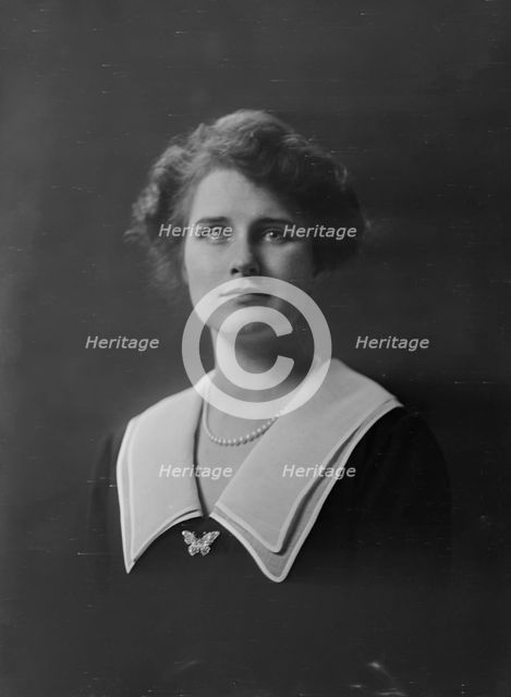 Mrs. Steven C. Clark, portrait photograph, 1918 Dec. 30. Creator: Arnold Genthe.