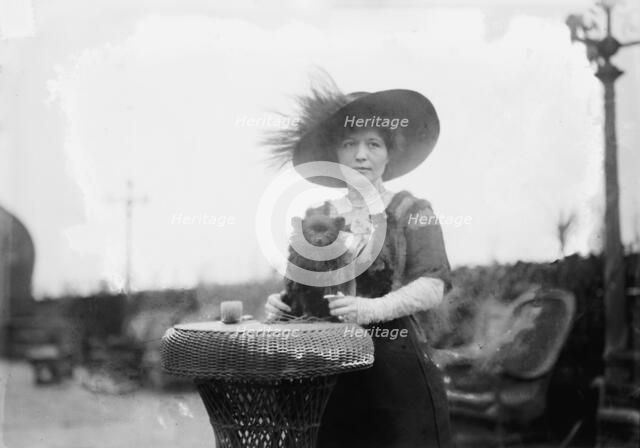 Mrs. Stewart, "Afon Girlie", between c1910 and c1915. Creator: Bain News Service.