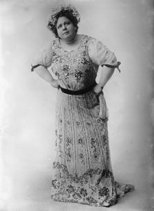 Mrs. Stuart Robson, 1910. Creator: Bain News Service