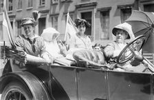 Mrs. Sus. Fitzgerald, Emma Bugby, Maggie Murphy, Mrs. H.S. Blatch, 1913. Creator: Bain News Service