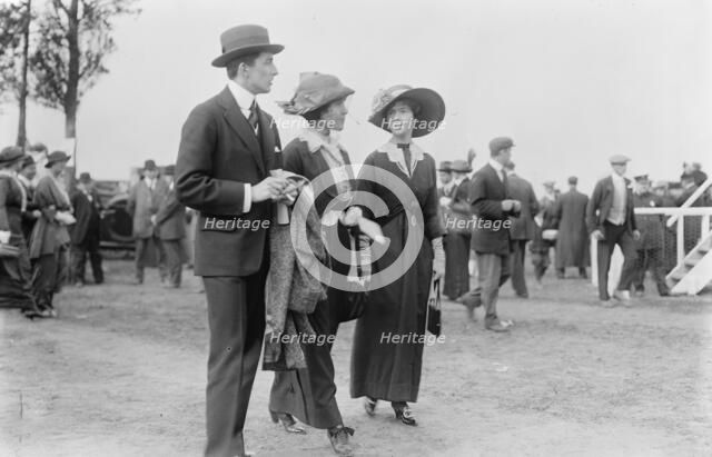 Mrs. Theo. Roosevelt Jr. & Mrs. Snowden Fahnestock, 1913. Creator: Bain News Service.