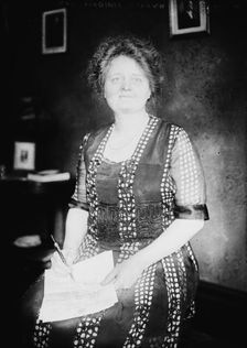 Mrs. Va. Pearson, between c1915 and c1920. Creator: Bain News Service