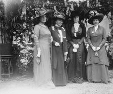 Mrs. Vaughn, Mrs. H.W. Warner, Mrs. J.A. Wright, and Mrs. J. Howard Ford, Hope Farm Fair, 1912. Creator: Bain News Service