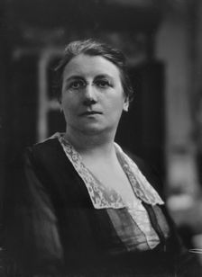 Mrs. W.B. Ward, portrait photograph, 1917 Nov. 23. Creator: Arnold Genthe