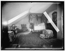 Mrs. Washington's bedroom, Mt. Vernon, c1902. Creator: Unknown