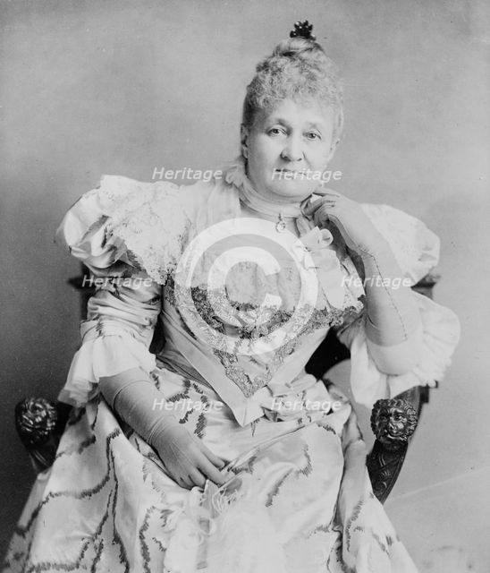 Mrs. Whittemore, between c1890 and 1910. Creator: Frances Benjamin Johnston.