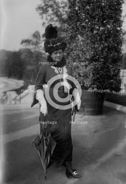 Mrs. Wing, between c1910 and c1915. Creator: Bain News Service.