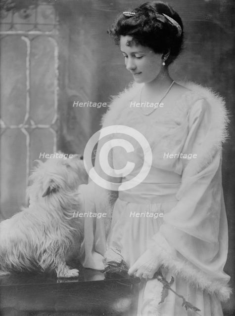 Mrs. Wm. Phillips, between c1910 and c1915. Creator: Bain News Service.
