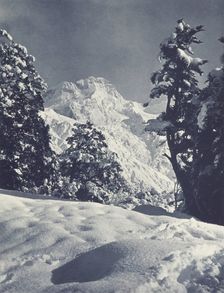 Mt Sefton, 10,350 ft., Mt Cook Disctrict. From the album: Record Pictures of New Zealand, 1920s. Creator: Harry Moult