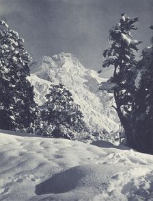 Mt Sefton, 10,350 ft., Mt Cook Disctrict. From the album: Record Pictures of New Zealand, 1920s. Creator: Harry Moult
