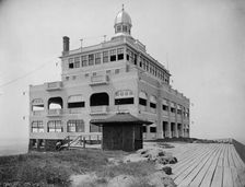 Mt. Tom Mountain House, Mass., between 1900 and 1905. Creator: Unknown