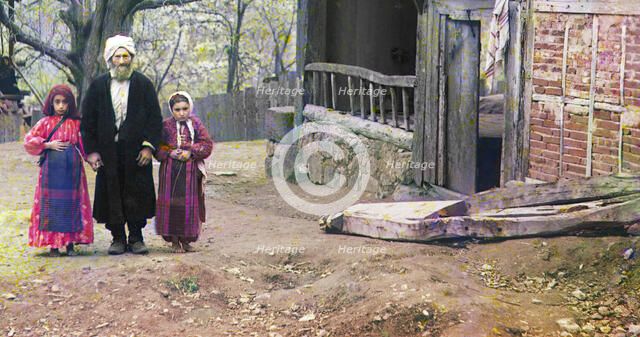 Mullah with his female students near the Artomelinskaia mosque in Artvin, between 1905 and 1915. Creator: Sergey Mikhaylovich Prokudin-Gorsky.