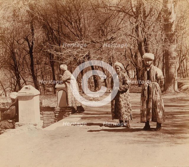 Mullahs in Shakh-i Zindeh, Samarkand, between 1905 and 1915. Creator: Sergey Mikhaylovich Prokudin-Gorsky.
