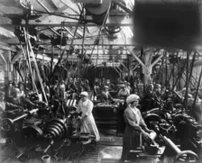 Munitions factory, London, World War I, 1914-1918. Artist: Haua