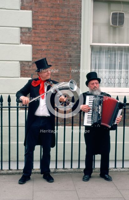 Musicians, Dickens Festival, Rochester, Kent. Creator: Peter Thompson.