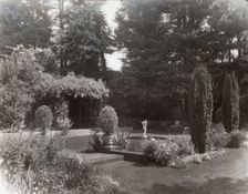 Myron Hunt house, 200 North Grand Avenue, Pasadena, California, 1917. Creator: Frances Benjamin Johnston