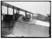 N.Y. to Wash. Flight aviator Hawley, between 1913 and 1918. Creator: Harris & Ewing