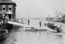 N.Y. Yacht Club Landing - Newport, between c1910 and c1915. Creator: Bain News Service