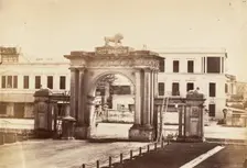 [N.E. Gate of Government House, Calcutta], 1858-61. Creator: John Constantine Stanley