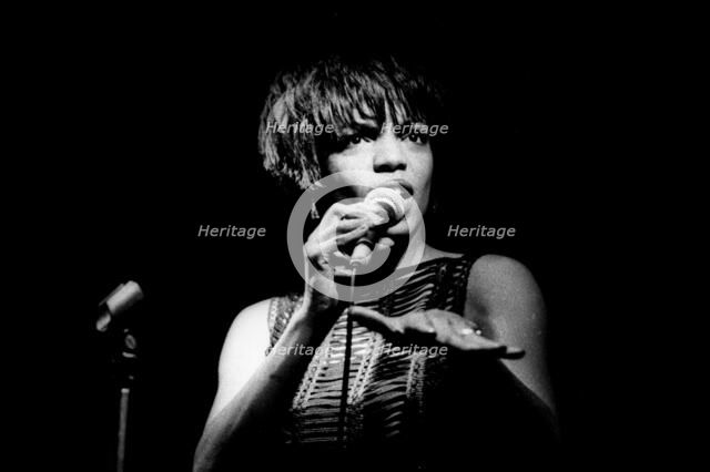 Nnenna Freelon, Ronnie Scott's, Soho, London, July 2000. Artist: Brian O'Connor.