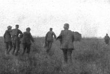 Notre Artillerie d'Assaut; La Replique de Foch: Au Sud-ouest de Soissons; prisonniers..., 1918. Creator: Unknown
