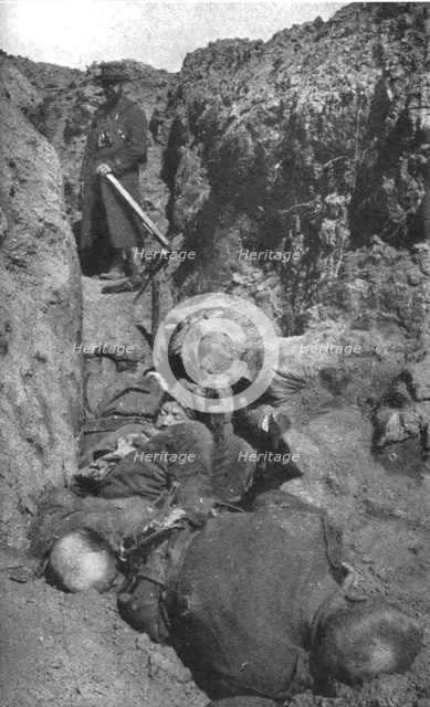 ''Notre offensive d'Artois; Entre Carency et la Targette', 1915. Creator: Unknown.