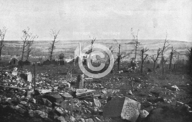''Notre offensive d'Artois; le cemetiere d'Ablain', 1915. Creator: Unknown.