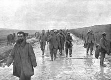 Notre offensive du 15 decembre 1916; Le 15 decembre, a trois heures du soir: un convoi de 300 allem Creator: Unknown
