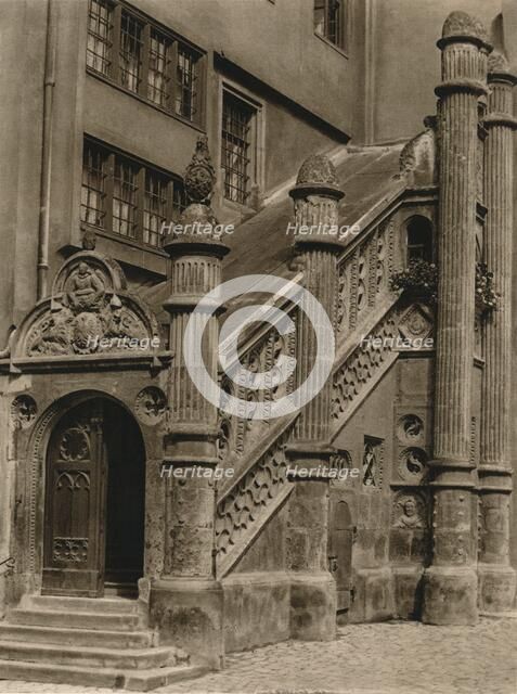'Nordlingen - Town Hall Stairs', 1931. Artist: Kurt Hielscher.