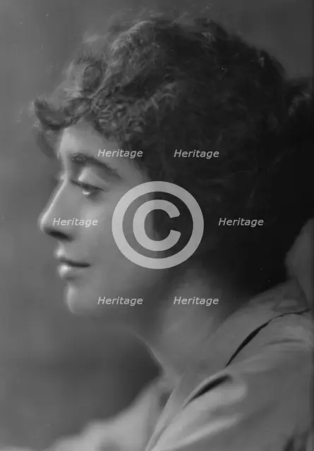 Normand, Mabel, portrait photograph, 1914 Oct. 18. Creator: Arnold Genthe.
