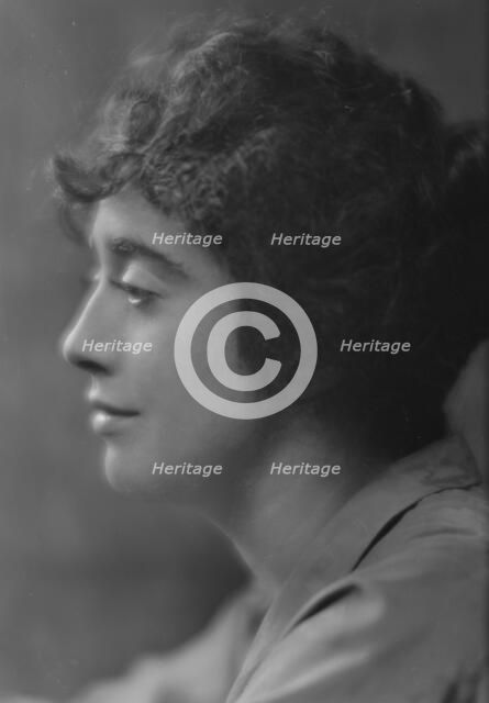 Normand, Mabel, portrait photograph, 1914 Oct. 18. Creator: Arnold Genthe.
