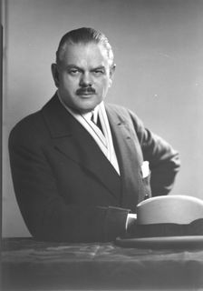 Norris, Charles G., Mr., portrait photograph, between 1926 and 1930. Creator: Arnold Genthe