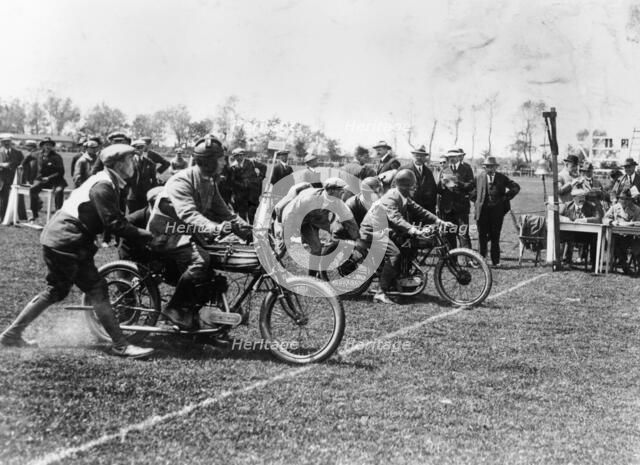 Nortons racing in Auckland, New Zealand. Artist: Unknown