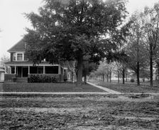 North Ave., Mt. Clemens, between 1880 and 1899. Creator: Unknown