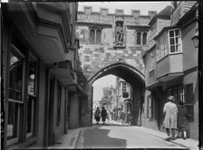 North Gate, High Street, Salisbury, Wiltshire, 1925. Creator: Katherine Jean Macfee