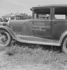 Northwestern Arkansas, 1938. Creator: Dorothea Lange