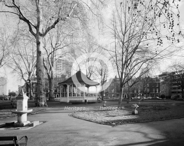 Northampton Square Garden, Islington, London, 1997. Artist: Sid Barker.
