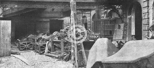 'Nos villes a sac; Cuves et machines d'une fabrique d'huile systematiquement detruites', 1918. Creator: Unknown.