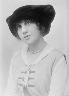 Natalie Alt, 1913. Creator: Bain News Service