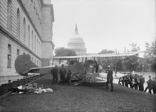 National Aero Coast Patrol Commn. - Curtiss Biplane 2 Engines, with Floats, Exhibited..., 1917. Creator: Harris & Ewing