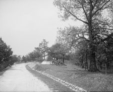 National Boulevard and Cannonball Monument, Missionary Ridge, Tenn., between 1900 and 1910. Creator: Unknown