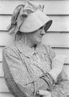 Native of North Carolina, member of Wheeley Church..., near Gordonton, North Carolina, 1939. Creator: Dorothea Lange