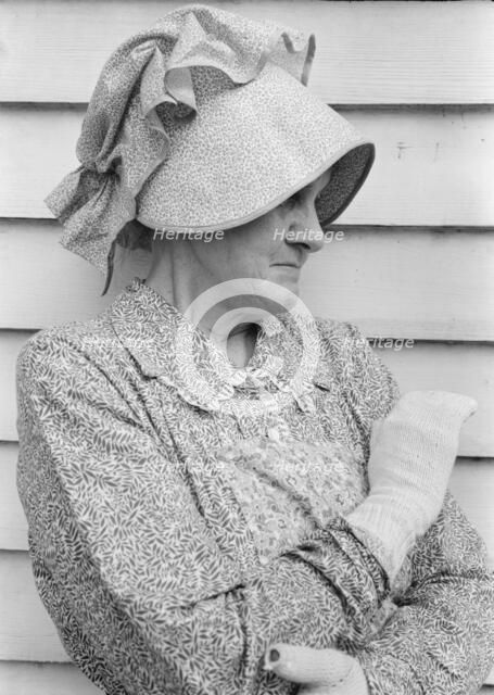 Native of North Carolina, member of Wheeley Church..., near Gordonton, North Carolina, 1939. Creator: Dorothea Lange.