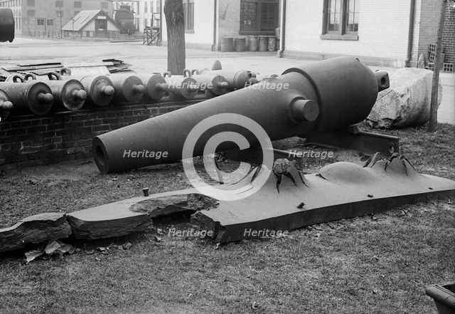 Navy Yard, U.S., Washington - Morlars, Cannon, Targets On Lawn, 1917. Creator: Harris & Ewing.