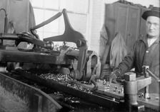 Navy Yard, U.S., Washington - Discs And Work On Them, 1917. Creator: Harris & Ewing