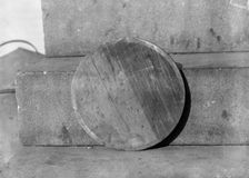 Navy Yard, U.S., Washington - Discs And Work On Them, 1917. Creator: Harris & Ewing