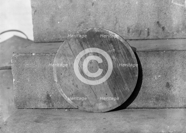 Navy Yard, U.S., Washington - Discs And Work On Them, 1917. Creator: Harris & Ewing.