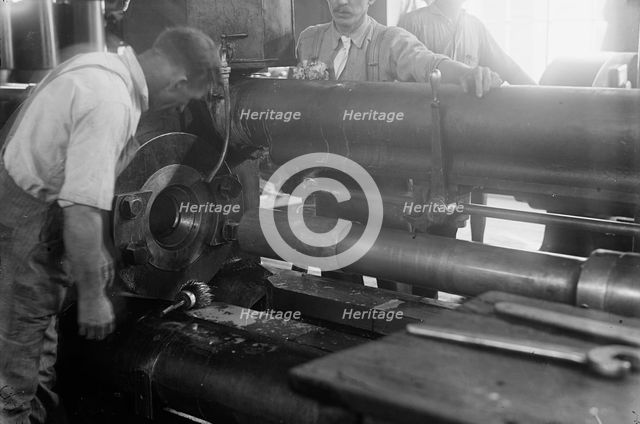 Navy Yard, U.S., Washington - Hydrolic Ram, 1917. Creator: Harris & Ewing.