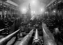 Navy Yard, U.S., Washington - Sight Shop, Big Gun Section, 1917. Creator: Harris & Ewing