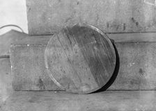 Navy Yard, U.S., Washington - Discs And Work On Them, 1917. Creator: Harris & Ewing